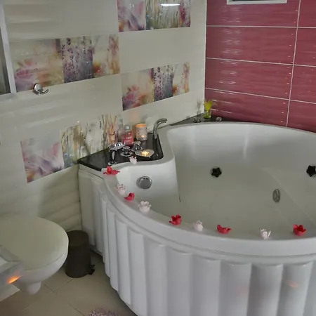 Dom Na Mazurach Z Jacuzzi, Balia I Sauna شترار يوخه